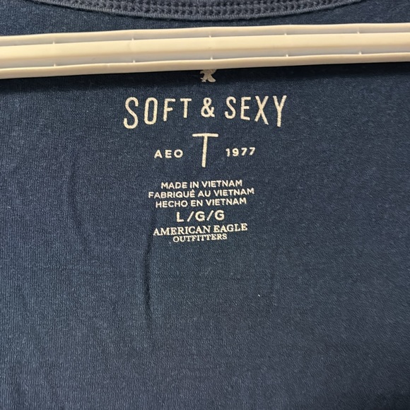 *2 for $22* American Eagle Soft and Sexy Cropped Long Sleeve - Picture 3 of 6